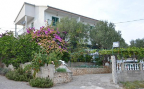 Apartments by the sea Poljica, Trogir - 12653